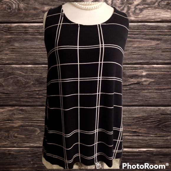 Sleeveless striped blouse - Picture 1 of 3